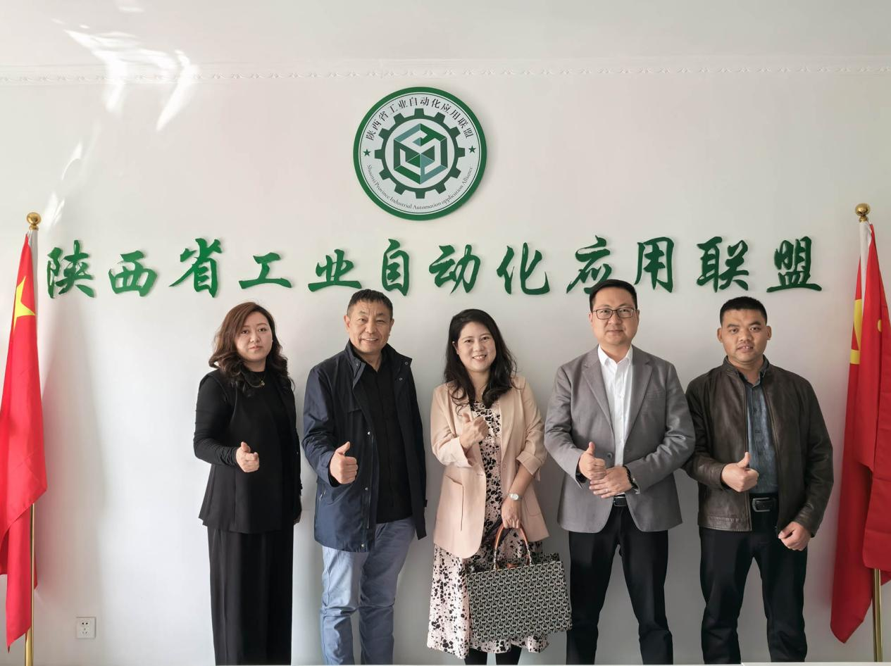 西部工控（網(wǎng)）與陜西新惠德金諾電氣設(shè)備有限公司初步交談戰(zhàn)略合作協(xié)議